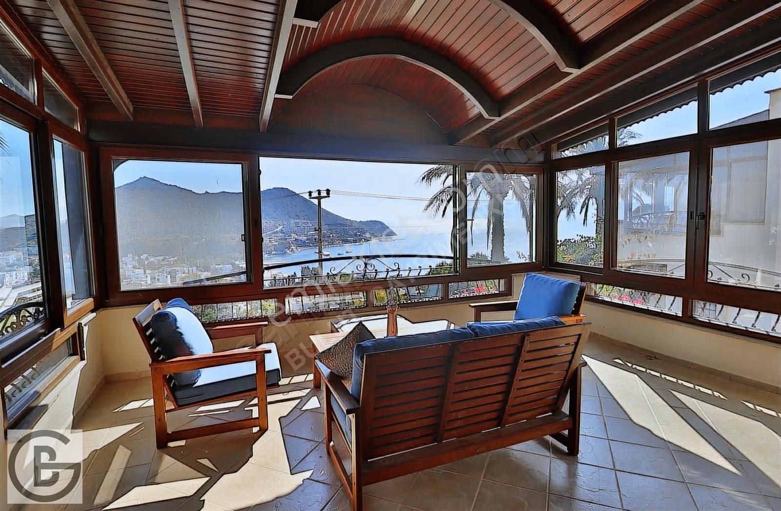 Bodrum Akyarlar'da Denize Yakın Kaptan Köşkü Gibi Villa 3+1 - Görsel 24