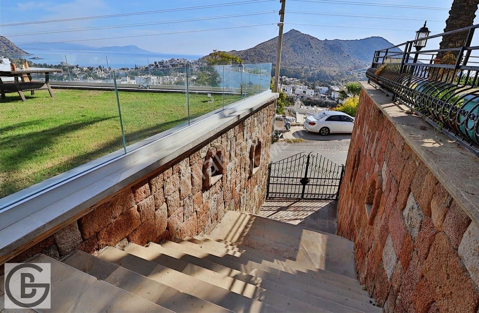 Bodrum Akyarlar'da Denize Yakın Kaptan Köşkü Gibi Villa 3+1 - Görsel 19