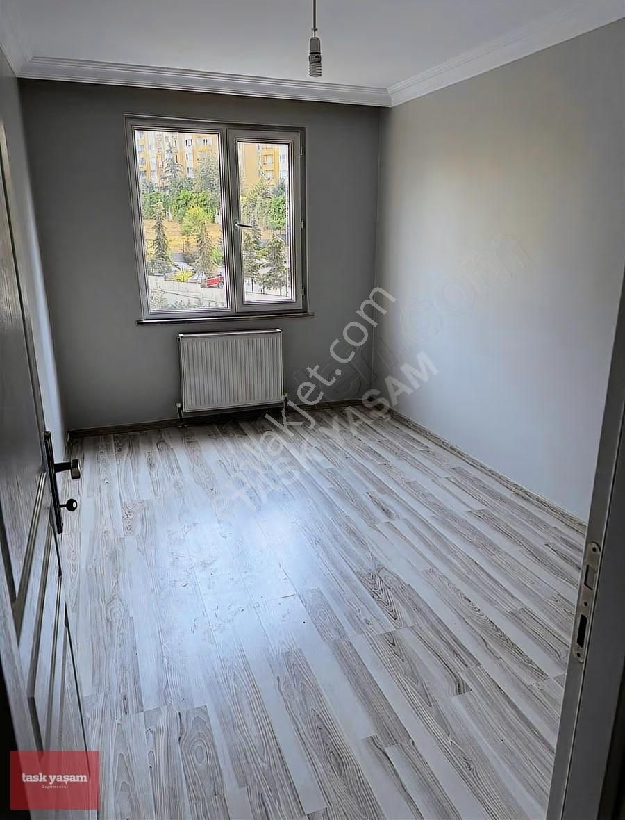 Tuzla Mimar Sinan'da Merkezi Konumda Satılık 2+1 Daire - Görsel 2