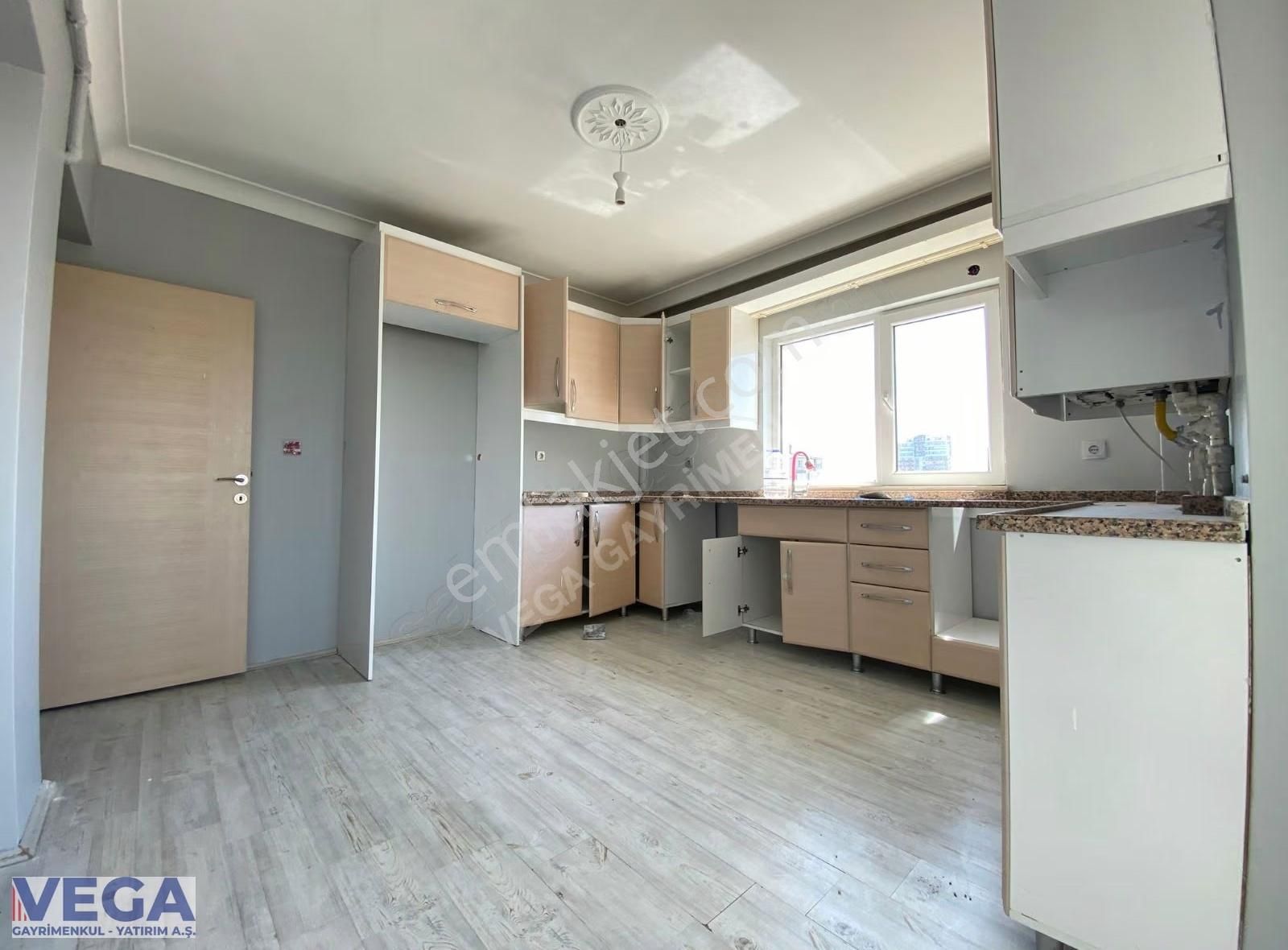 ▄vega▄ Akşemsettin Mah. İskanlı 130m2 3+1 Geniş Ferah Daire