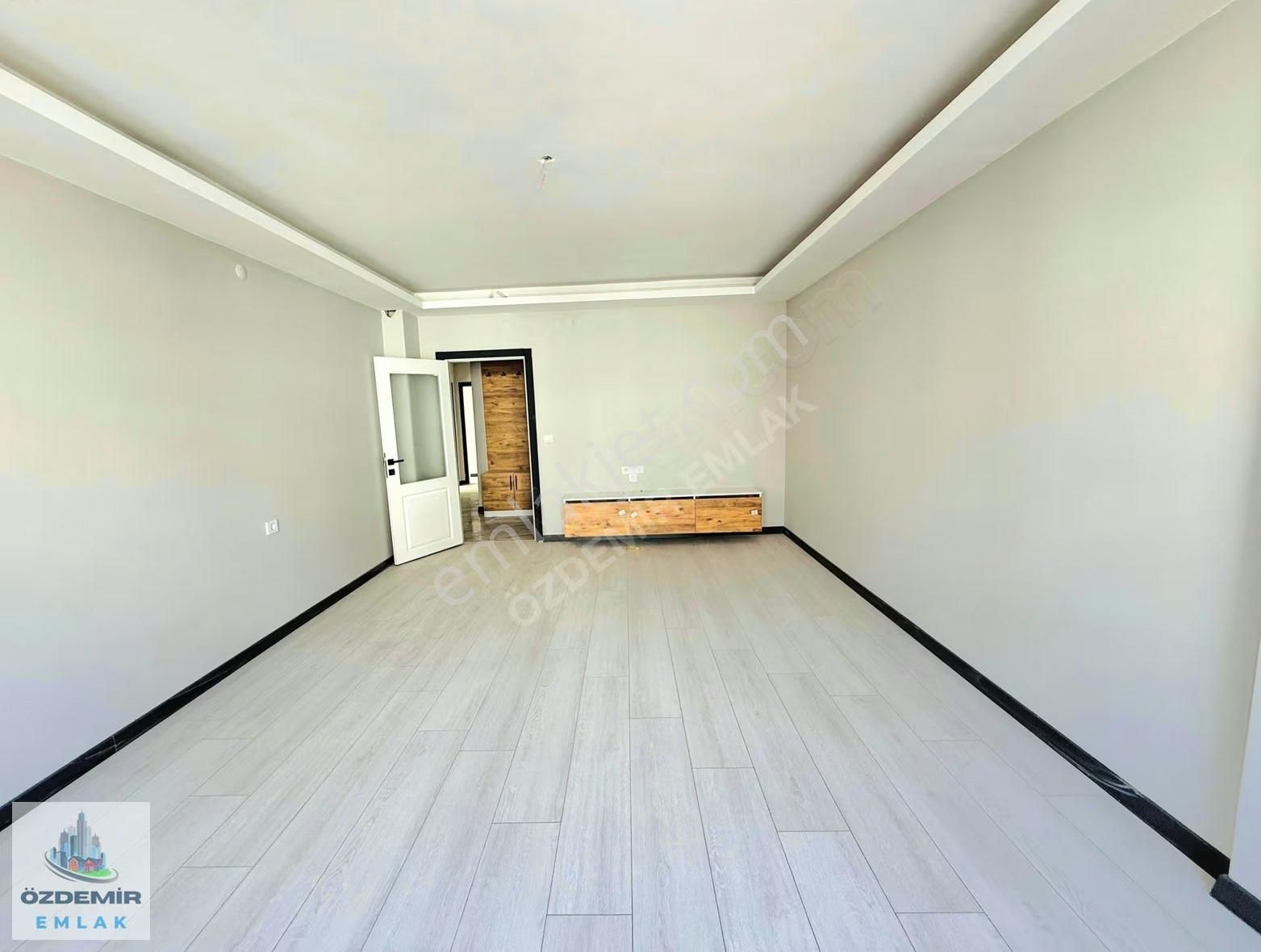 Özdemir Emlak,tan Full Yapılı Ve Muhteşem Manzaralı 3+1 Daire - Görsel 7