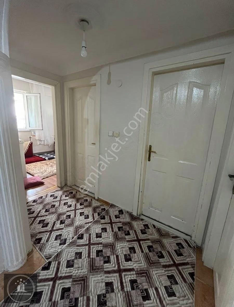 Yenibosna Zafer Mahallesin'de Satılık 6+2 Dublex Daire - Görsel 17