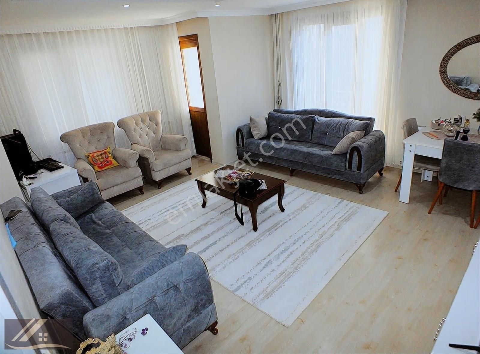 Mislife'tan Girne Caddesi Arkası 2. Kat 3+1 130 M2 Çift Balkonlu