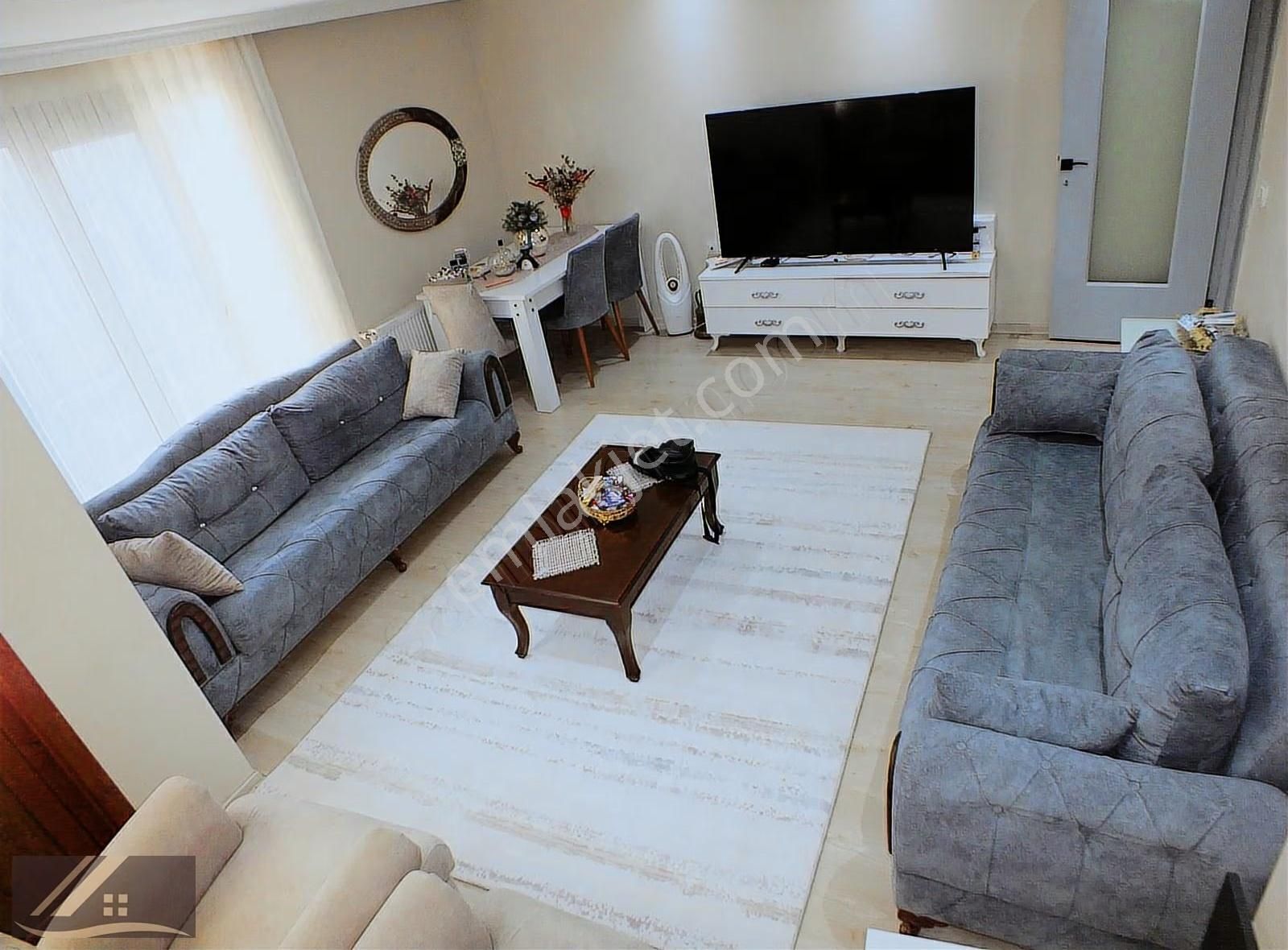 Mislife'tan Girne Caddesi Arkası 2. Kat 3+1 130 M2 Çift Balkonlu - Görsel 28