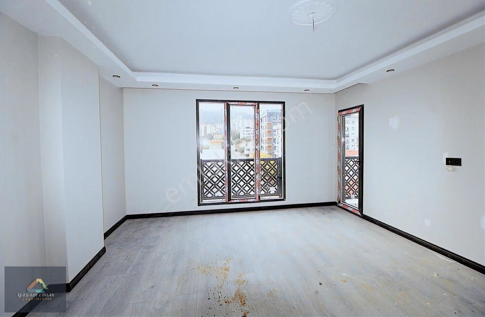 Yaşam'dan Necip Fazılda Caddeye Yakın Satılık 3+1 Dubleks - Görsel 11