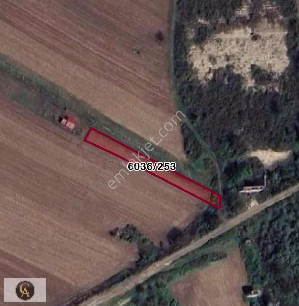 Poyrazlarda Satılık 704m2 Satılık Tarla - Görsel 2