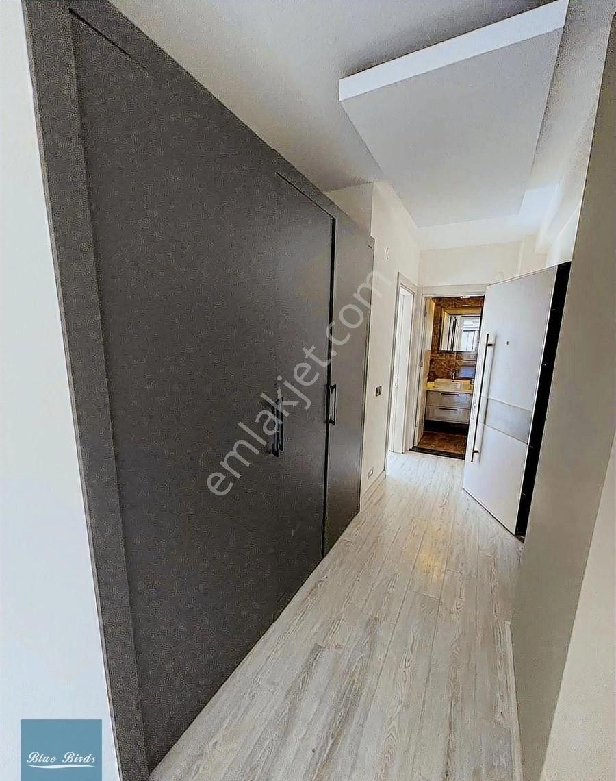 Kuşadası'nda Deniz Manzaralı 3+1 Daire - Görsel 15