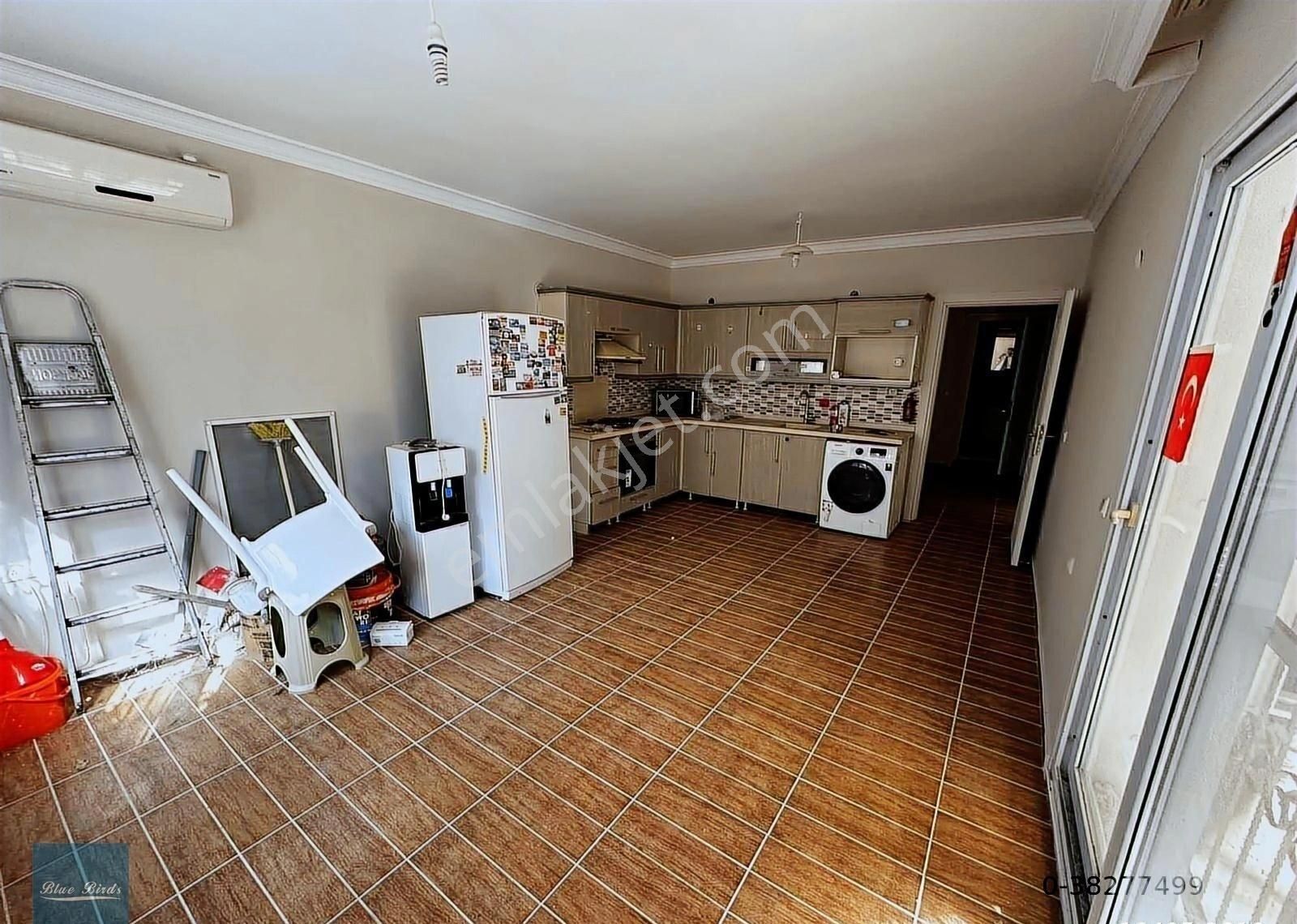 Acil Satılık Havuzlu Sitede 2 + 1 Daire - Görsel 12