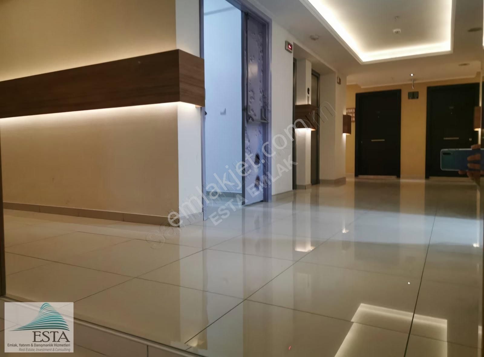 Martı Tower Deniz Manzaralı 2+1 Köşe Konum Kiralık Ofis - Görsel 24