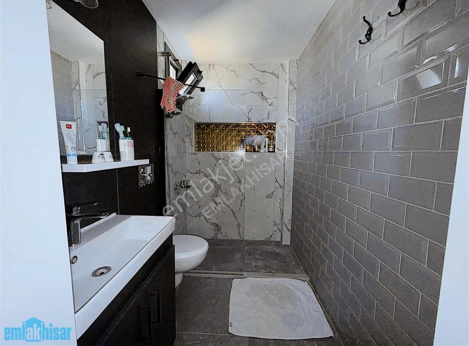 Akhisar Hürriyet Mh.özel Otoparklı Satılık 4+1 Lüx Dublex Daire - Görsel 9