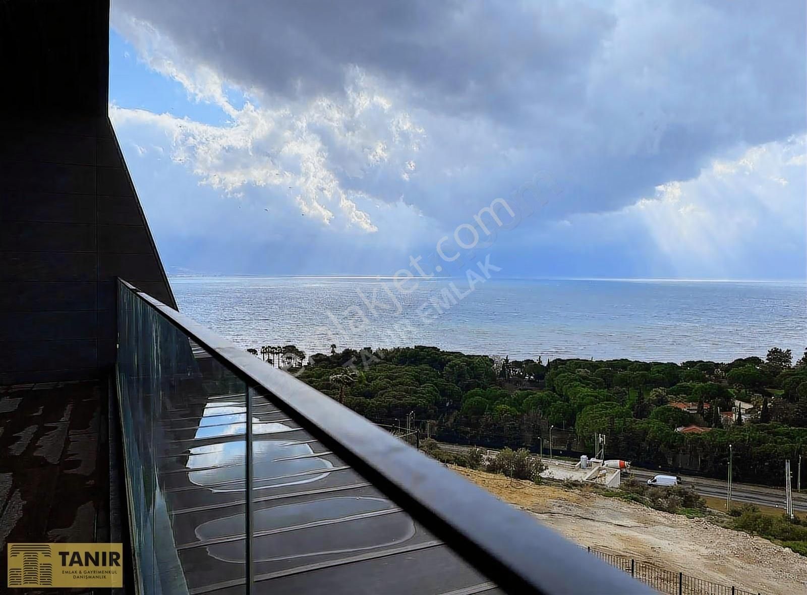 Kuşadası Vista Marin Deniz Manzaralı Öncephe Son Sıfır 3+1 Daire - Görsel 19