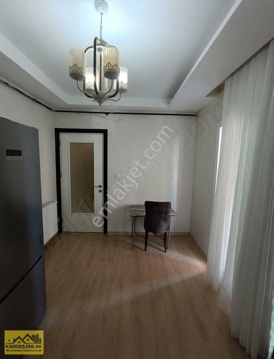 Kardeş Emlaktan.. Geniş Ve Merkezi Konum.... - Görsel 9