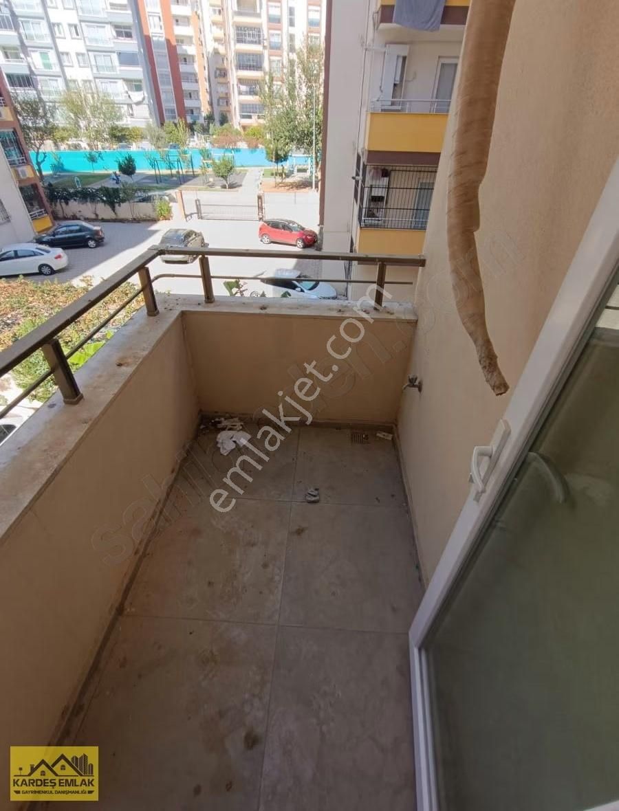 Kardeş Emlaktan.. Geniş Ve Merkezi Konum.... - Görsel 3