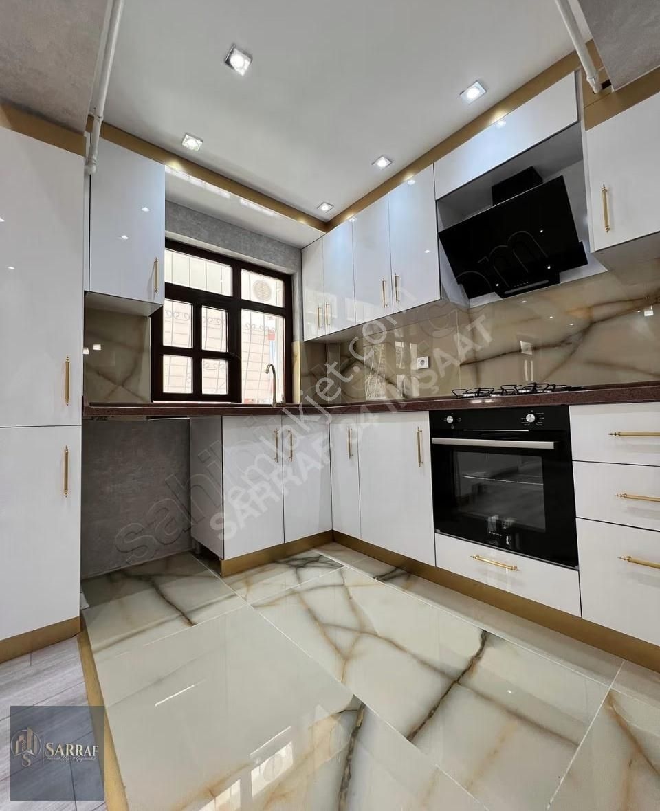 Sarraf'tan Metrobüse Yürüme Mesafesinde Lüks Dekorlu Daire - Görsel 9