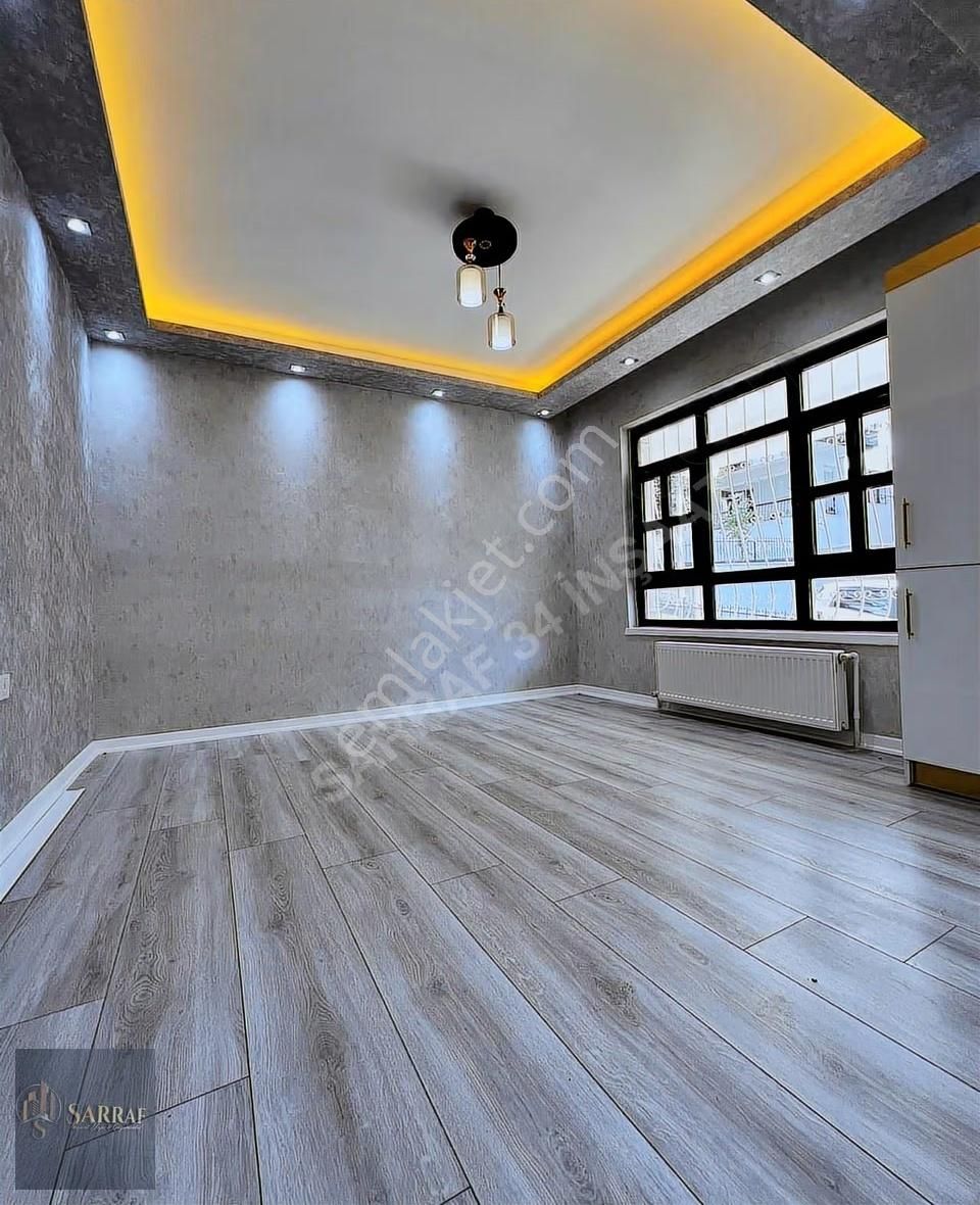 Sarraf'tan Metrobüse Yürüme Mesafesinde Lüks Dekorlu Daire - Görsel 2