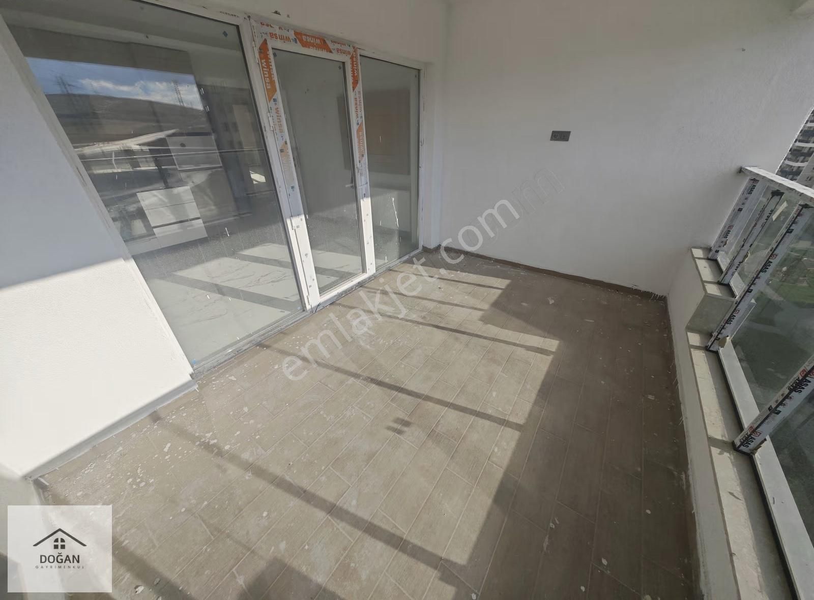 Törekent'te Site İçerisinde Sıfır Satılık Çok Geniş 2+1 Daire - Görsel 32