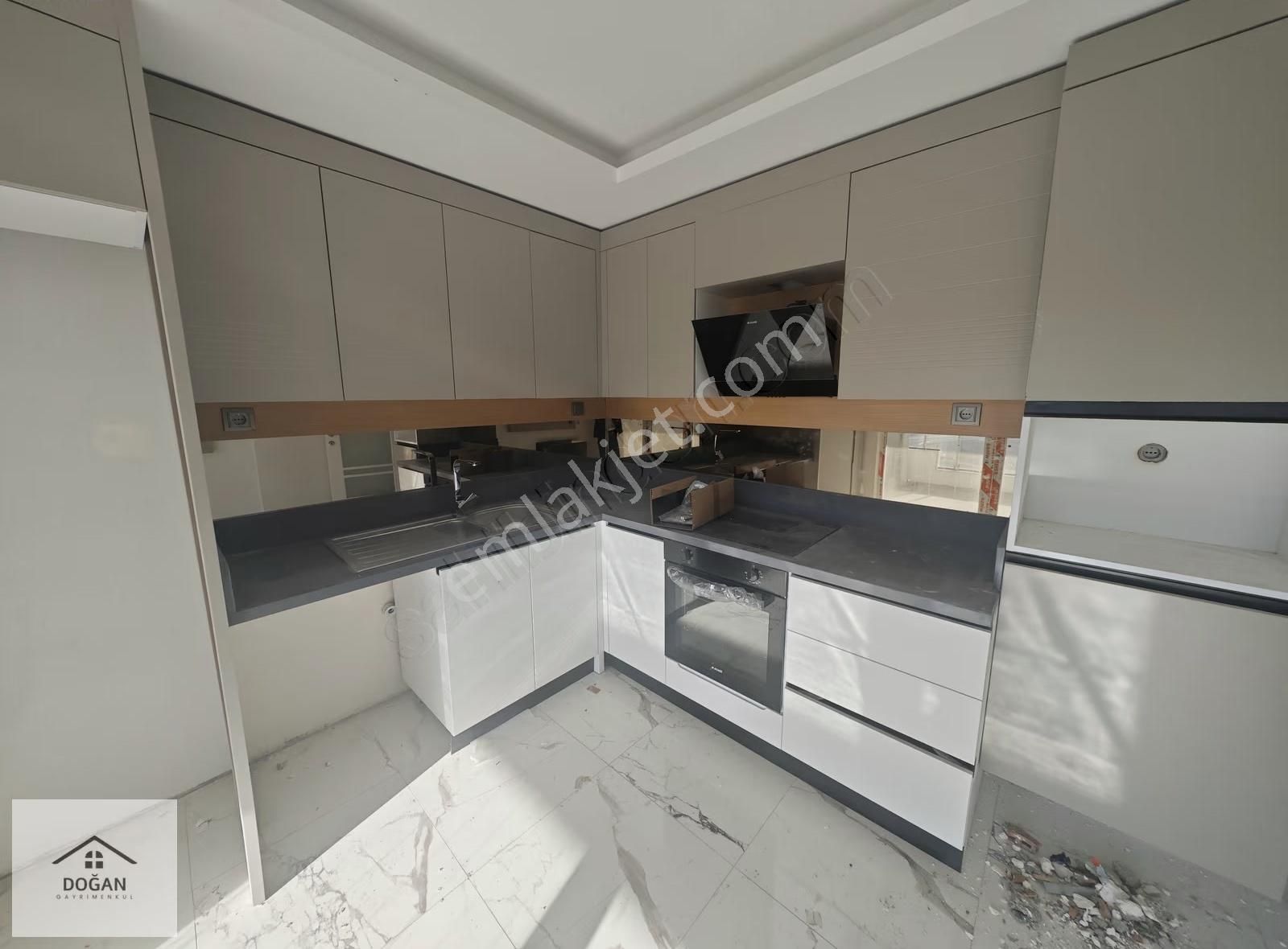 Törekent'te Site İçerisinde Sıfır Satılık Çok Geniş 2+1 Daire - Görsel 28