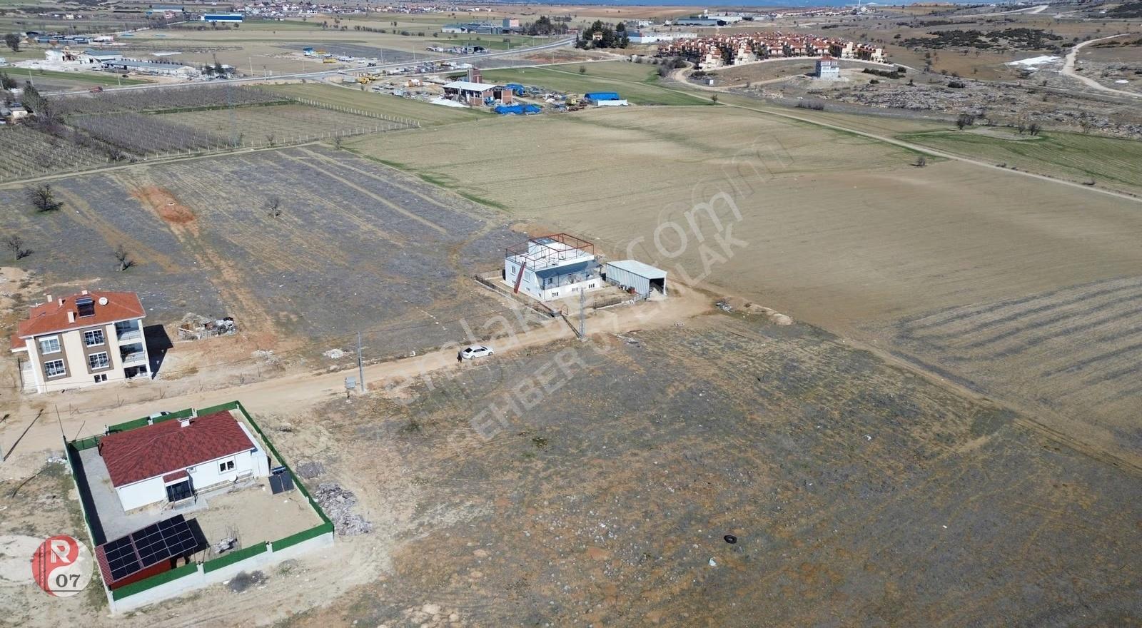 %30 Emsal 3 Kat Uzunoluk Mahallesinde Satılık 424 M2 Arsa - Görsel 6