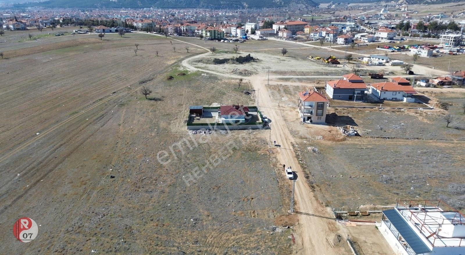 %30 Emsal 3 Kat Uzunoluk Mahallesinde Satılık 424 M2 Arsa - Görsel 22