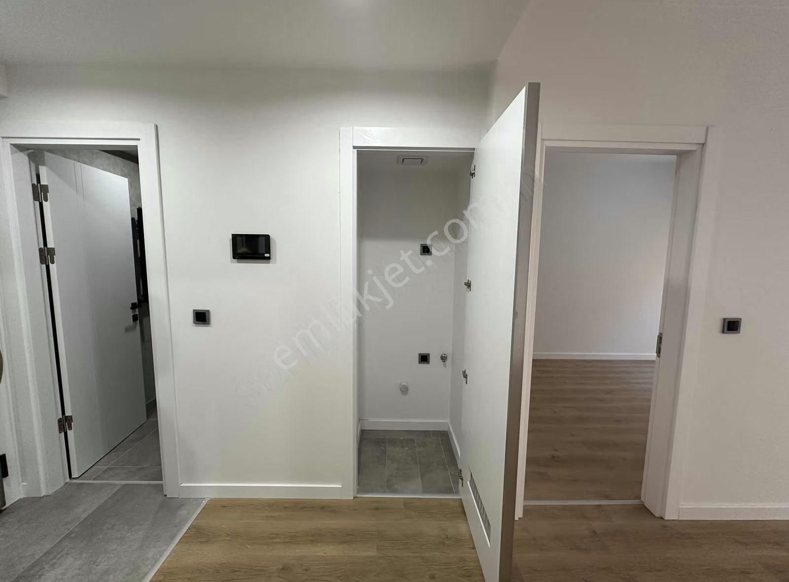 Flat 24 De Sıfır Kiralık 1+1 Daire - Görsel 19