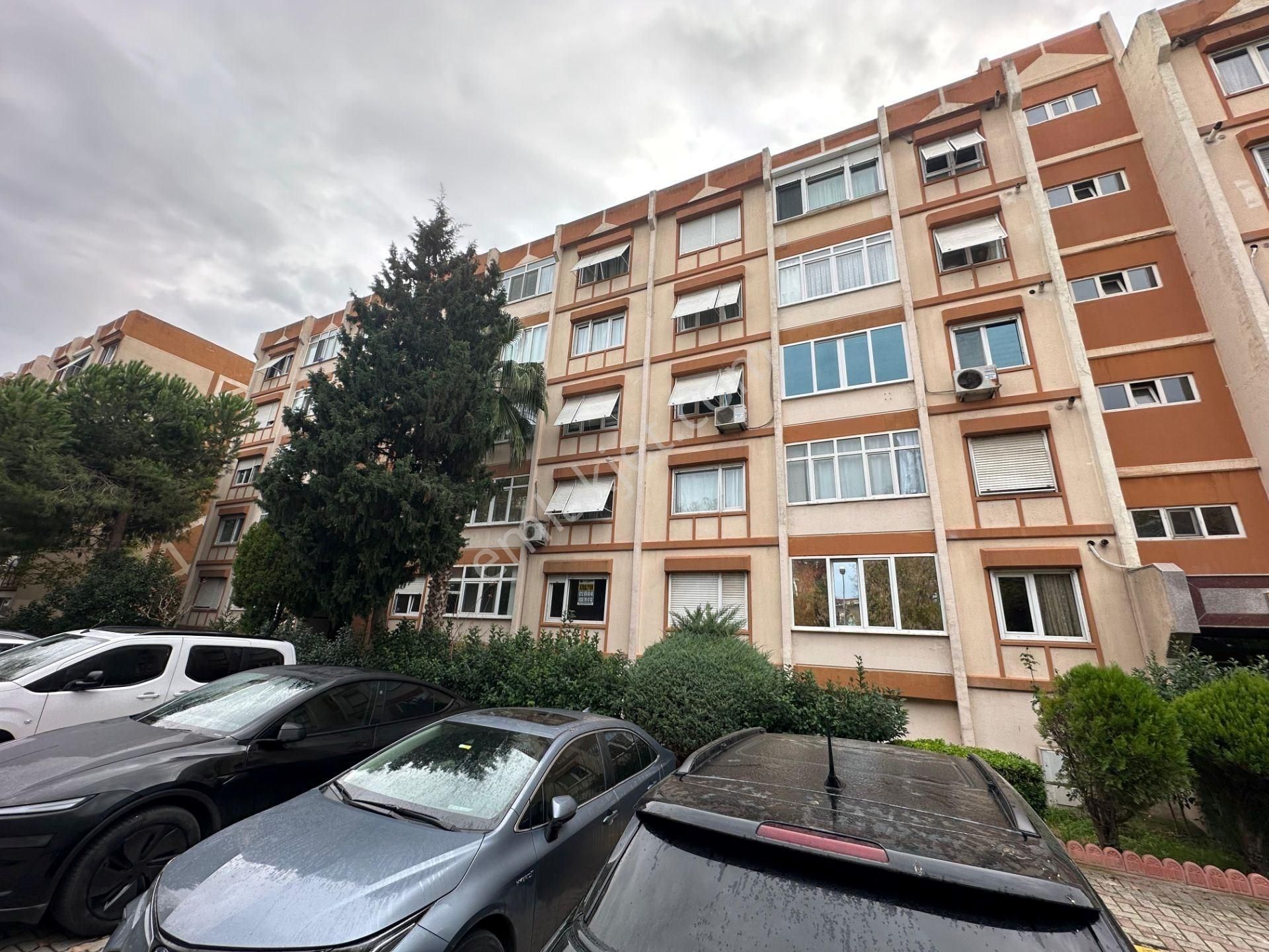 Beylikdüzü Yakuplu İhlas Marmara Evleri 1.kısımda Kiralık Daire 3+1 150 M2 Kısa Katlı Bloklarda - Görsel 2