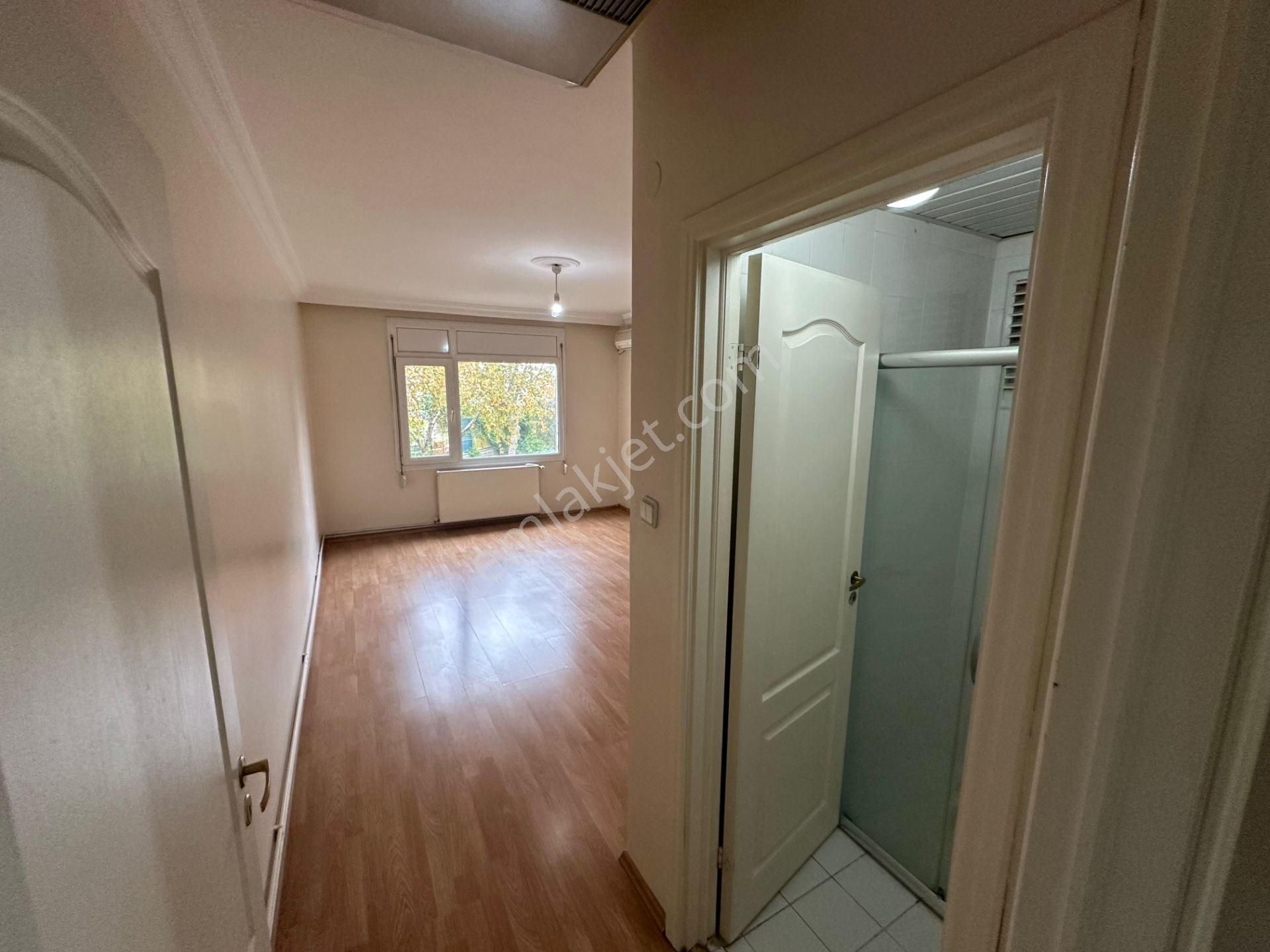 Beylikdüzü Yakuplu İhlas Marmara Evleri 1.kısımda Kiralık Daire 3+1 150 M2 Kısa Katlı Bloklarda - Görsel 22