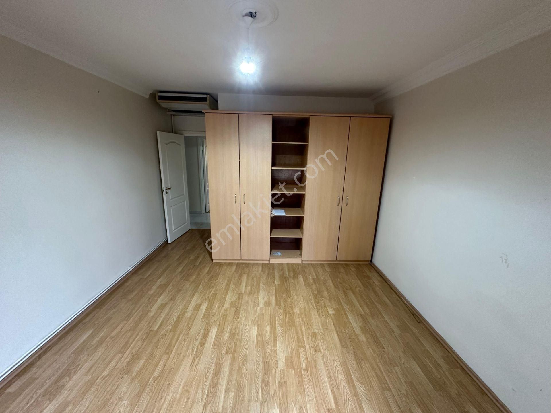 Beylikdüzü Yakuplu İhlas Marmara Evleri 1.kısımda Kiralık Daire 3+1 150 M2 Kısa Katlı Bloklarda - Görsel 25