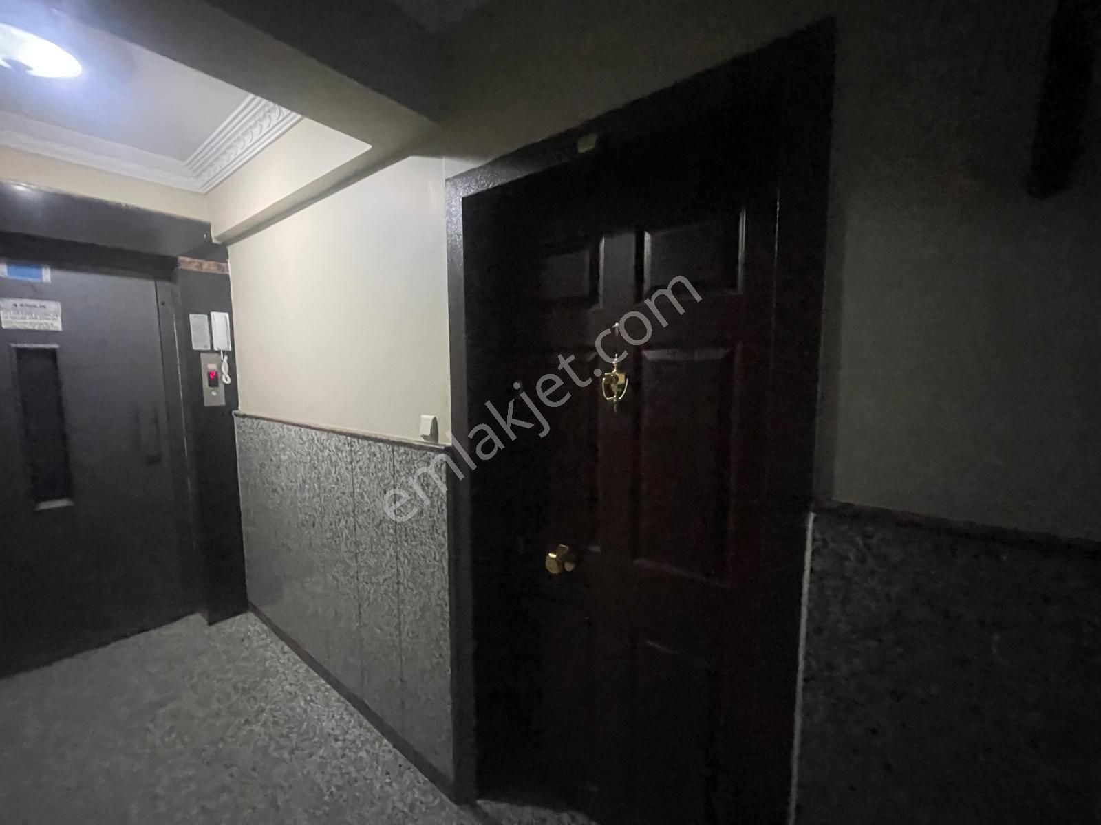 Çiğli Egekent Satılık 3+1 Ebeveyn Banyolu 220 M2 Daire - Görsel 6