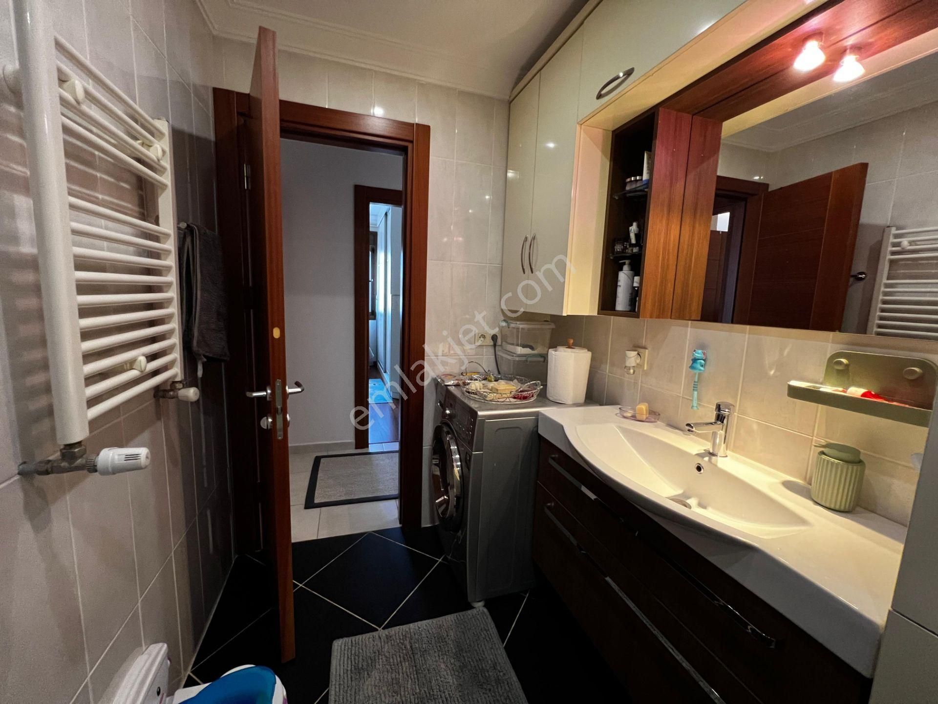 Şenesenevler'de Genç Binada Otoparklı, Asansörlü 3+1 90 M² Net - Görsel 24