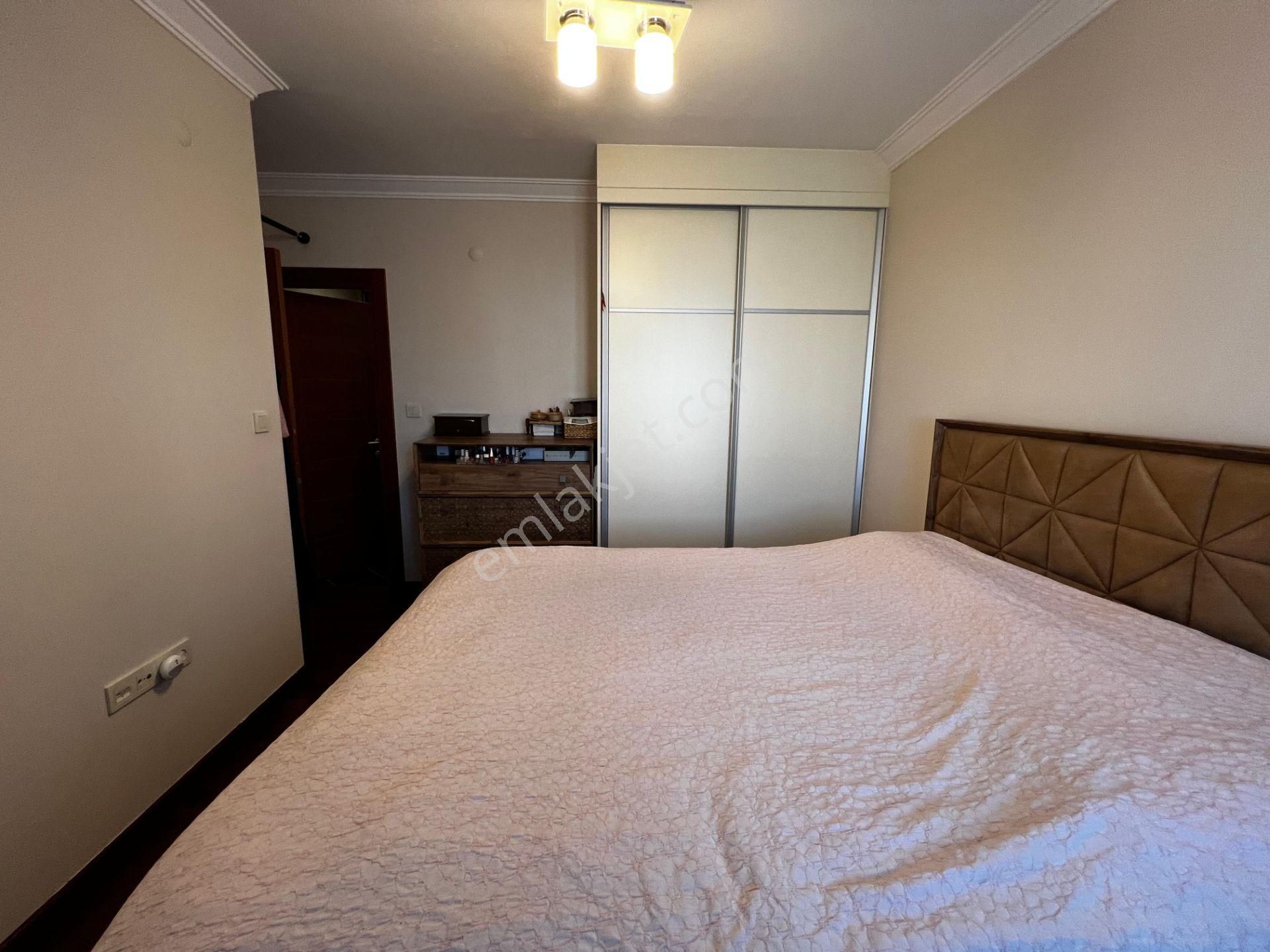 Şenesenevler'de Genç Binada Otoparklı, Asansörlü 3+1 90 M² Net - Görsel 25