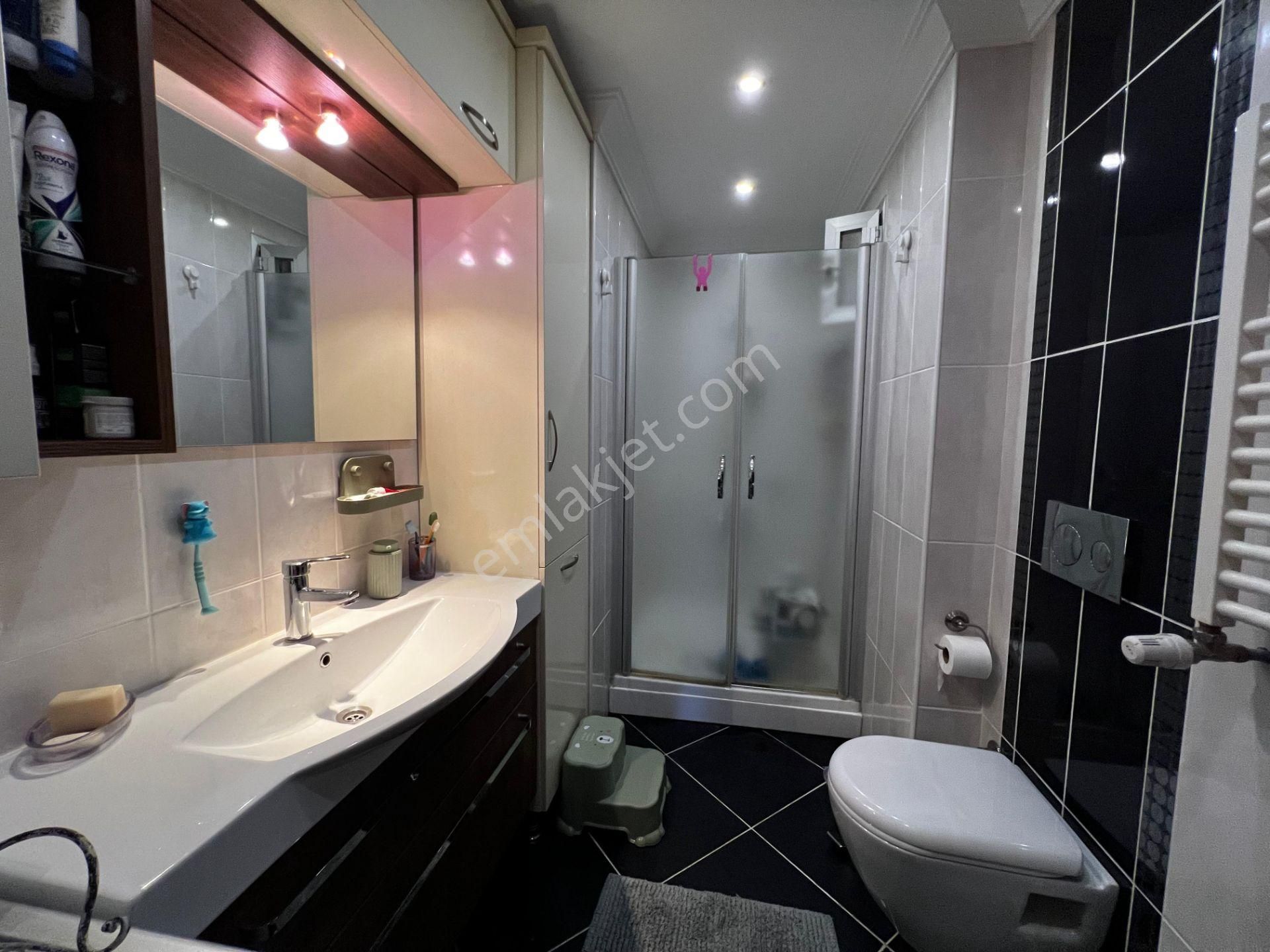 Şenesenevler'de Genç Binada Otoparklı, Asansörlü 3+1 90 M² Net - Görsel 23