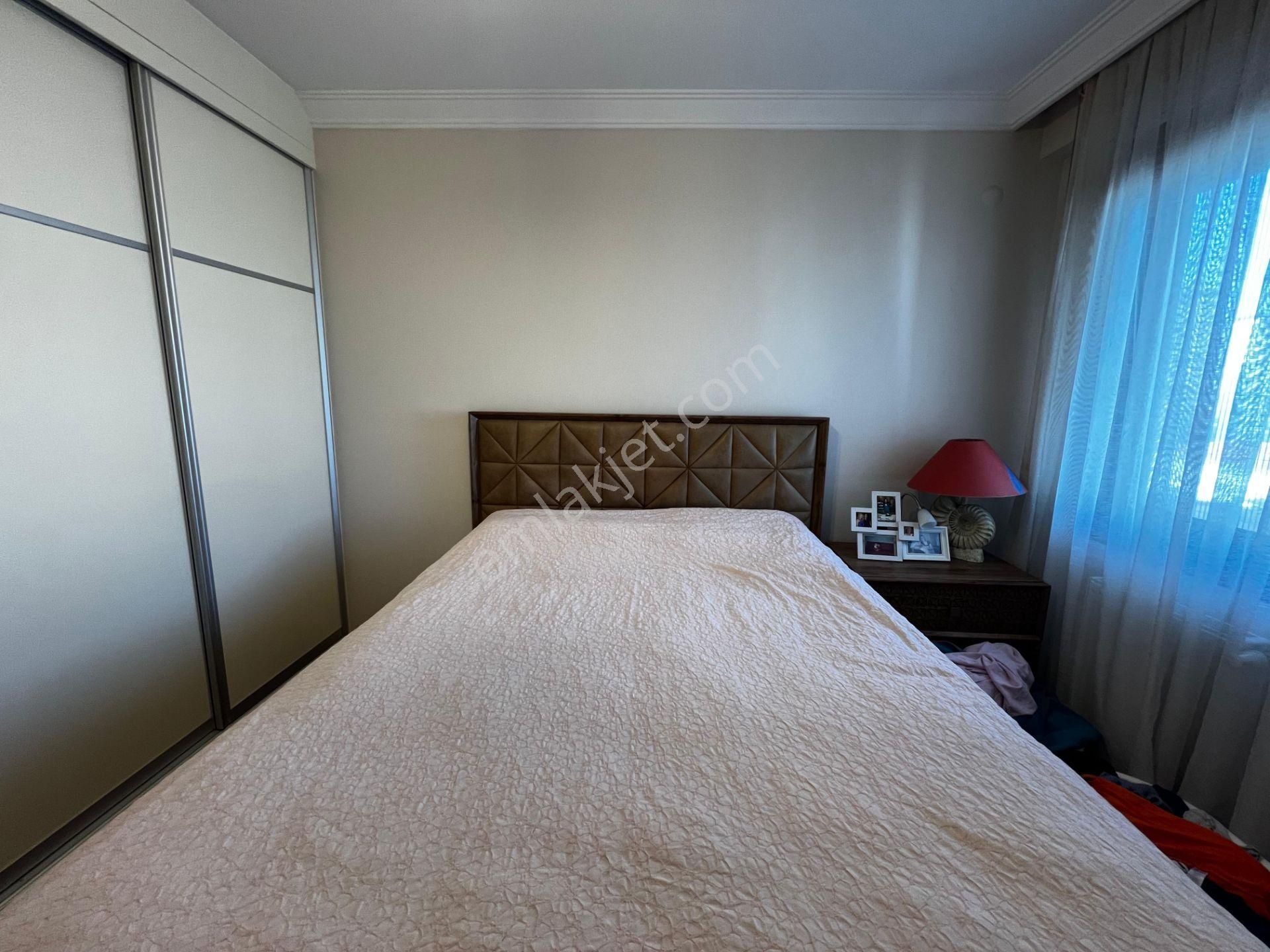 Şenesenevler'de Genç Binada Otoparklı, Asansörlü 3+1 90 M² Net - Görsel 19