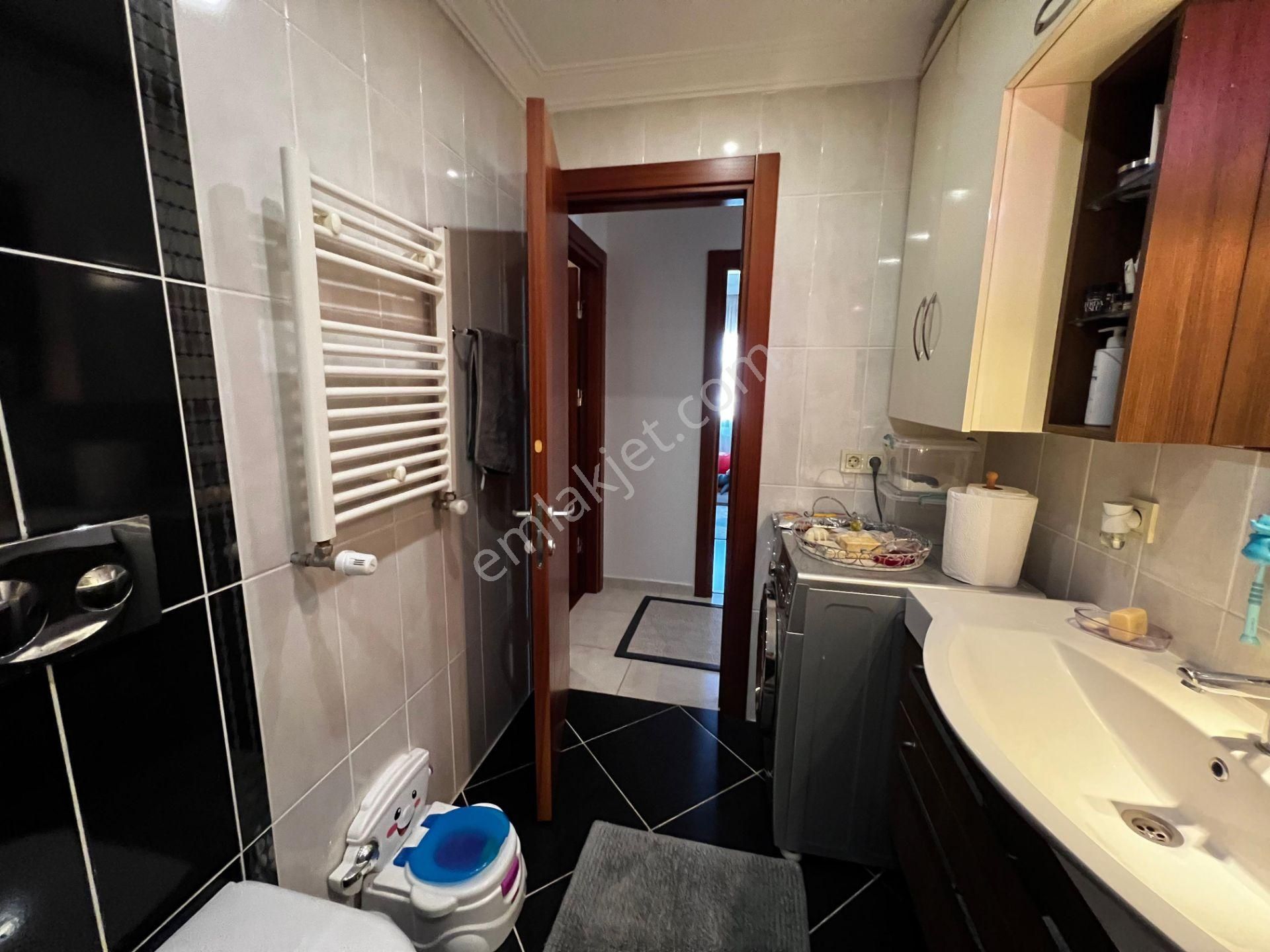 Şenesenevler'de Genç Binada Otoparklı, Asansörlü 3+1 90 M² Net - Görsel 22