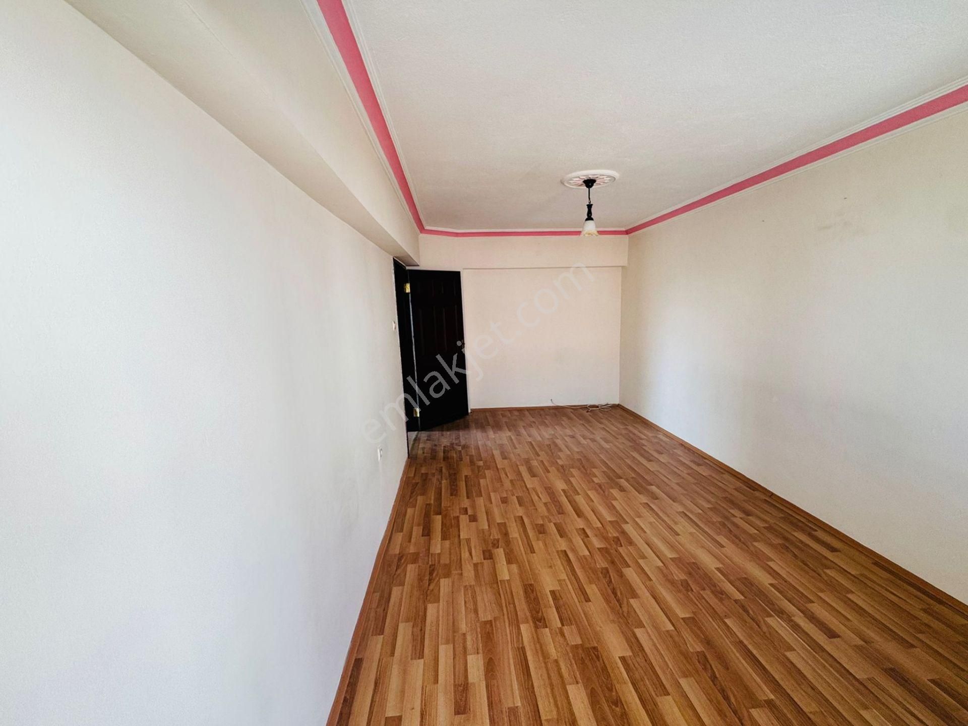 Battalgazi'de Çarşamba Pazarı Yakınında 3+1 Ara Kat Park Cepheli Satılık Daire !! - Görsel 7