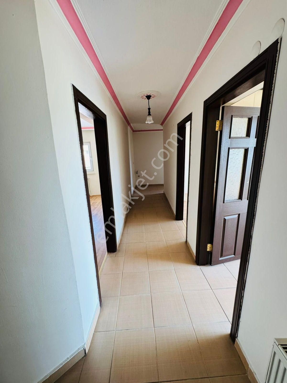 Battalgazi'de Çarşamba Pazarı Yakınında 3+1 Ara Kat Park Cepheli Satılık Daire !! - Görsel 16