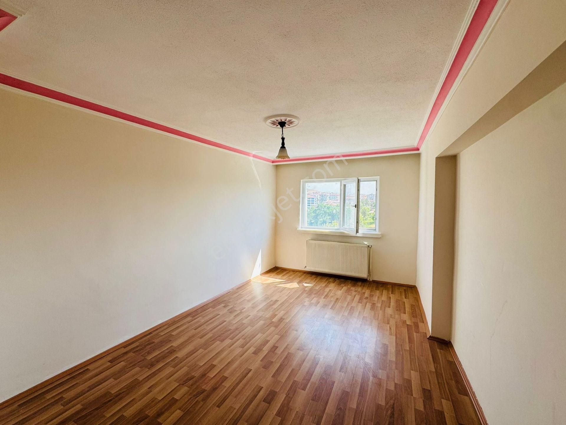 Battalgazi'de Çarşamba Pazarı Yakınında 3+1 Ara Kat Park Cepheli Satılık Daire !! - Görsel 11