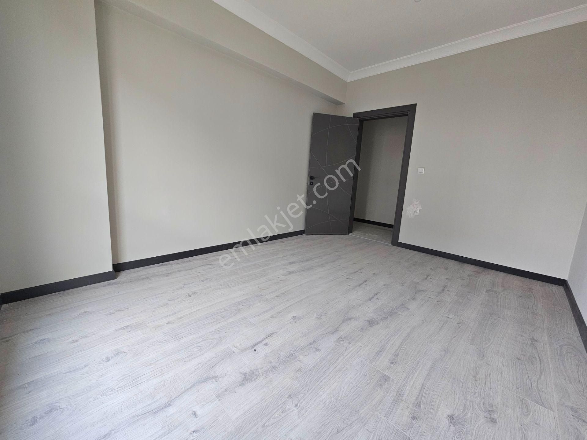Hak Emlak'tan Cumhuriyet Mahallesinde Satılık 2+1 Daireler - Görsel 13
