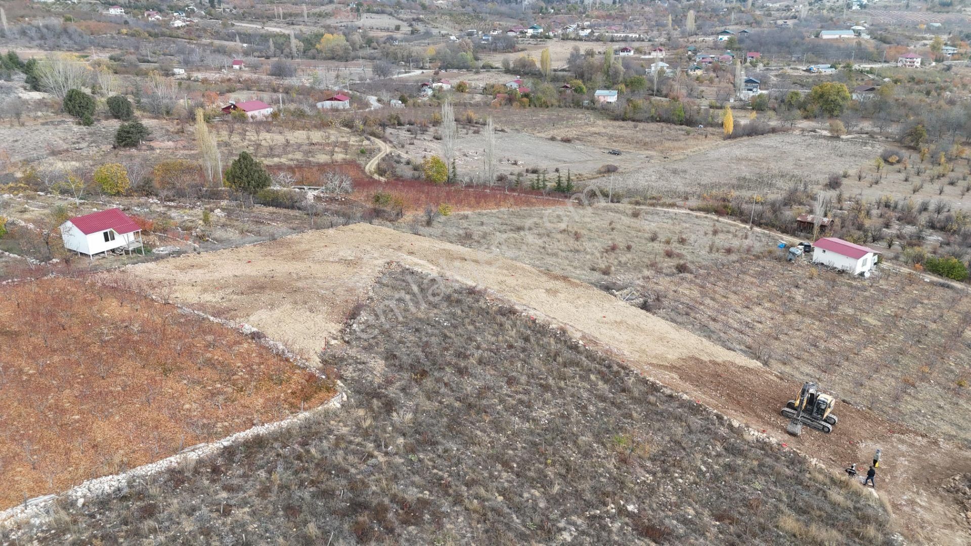 Bolkar Emlak'dan Mersin Toroslar Arslanköyde Satılık 312m² Arsalar