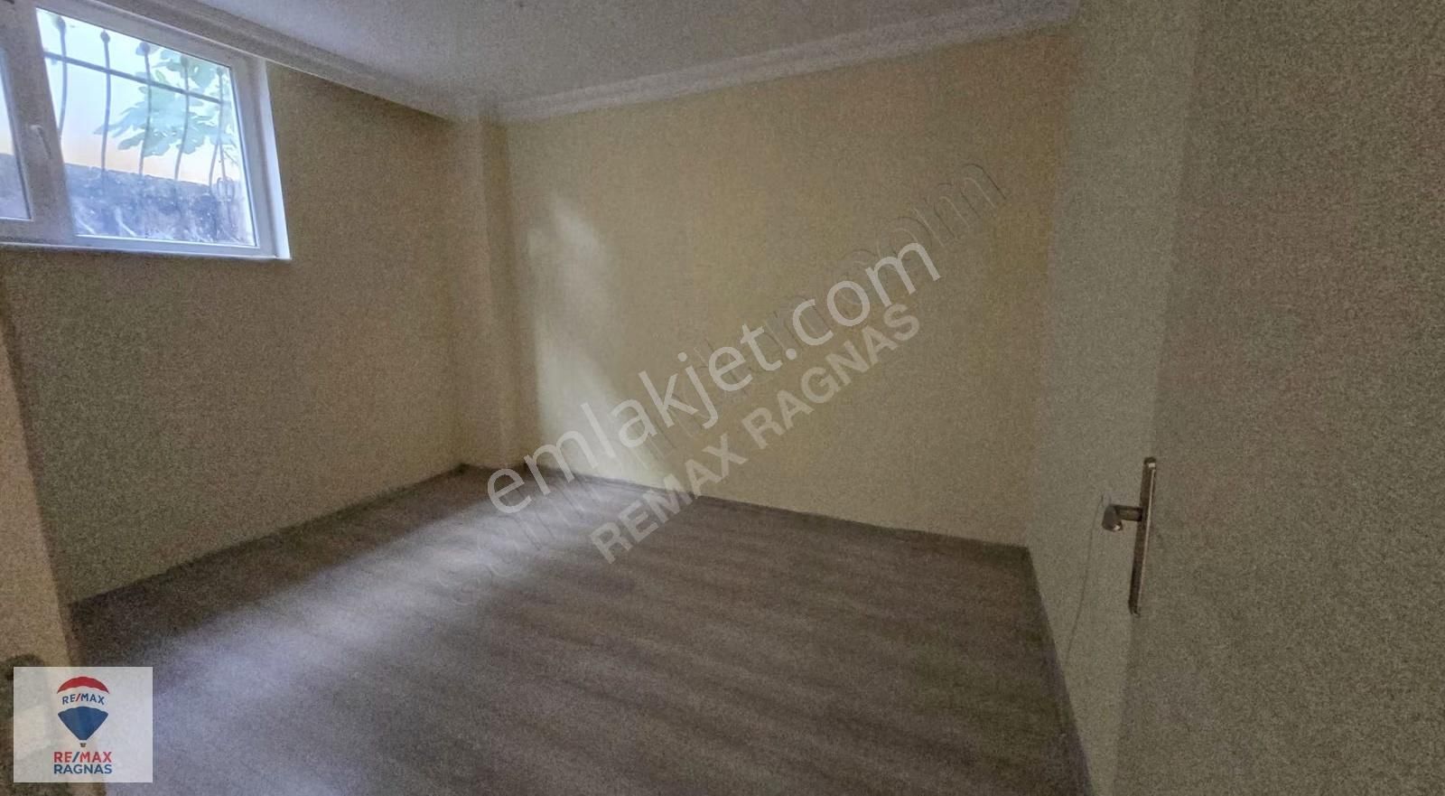 Sancaktepe Emek Mahallesi 3+1 Daire 110m² Krediye Uygun Satılık - Görsel 13
