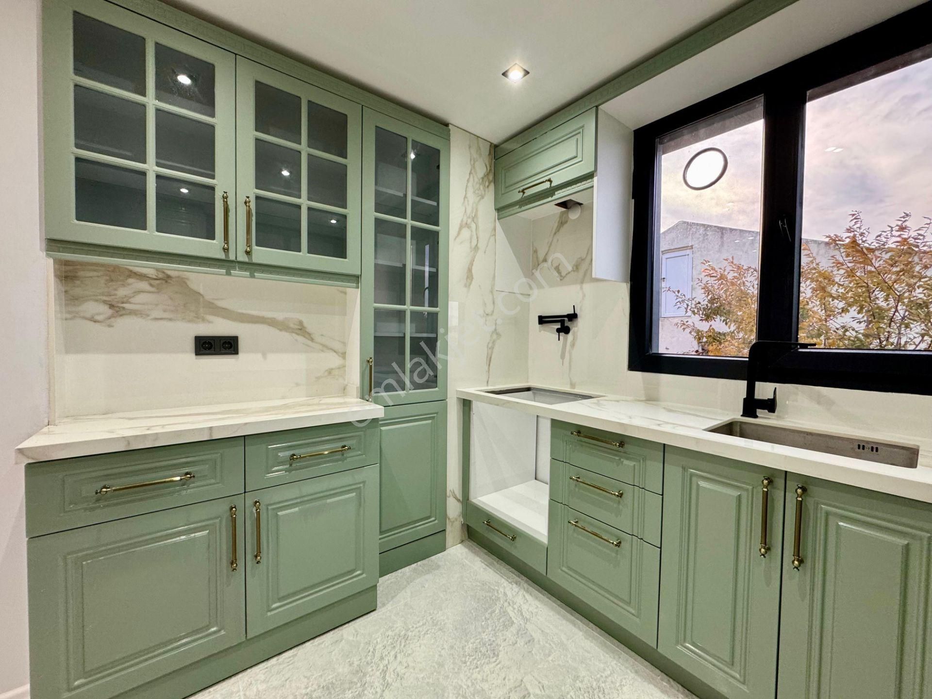 ▃▅▇ Kartallar'dan ▇▅▃havuzlu Verandalı Müstakil Villa - Görsel 15