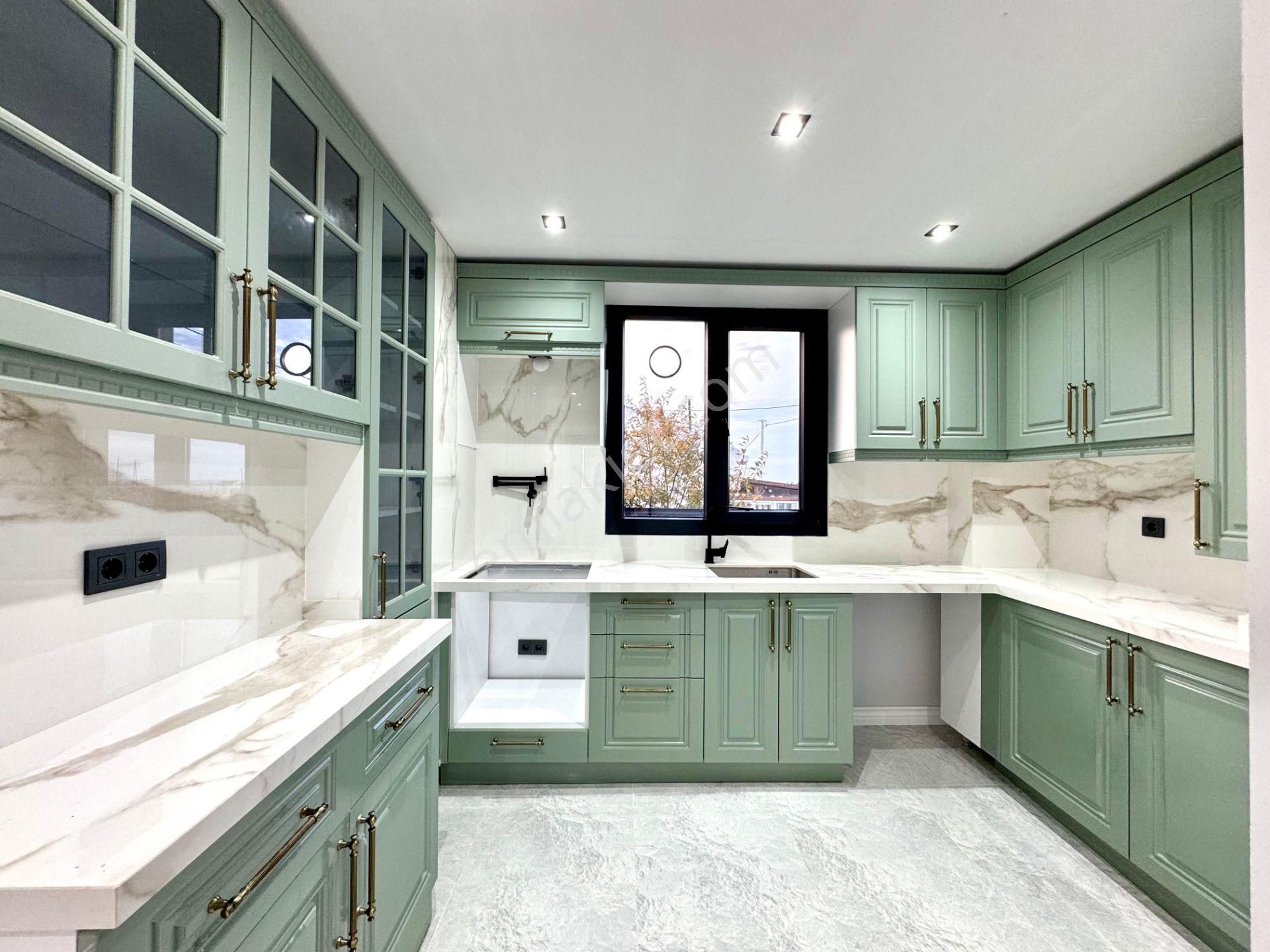 ▃▅▇ Kartallar'dan ▇▅▃havuzlu Verandalı Müstakil Villa - Görsel 16