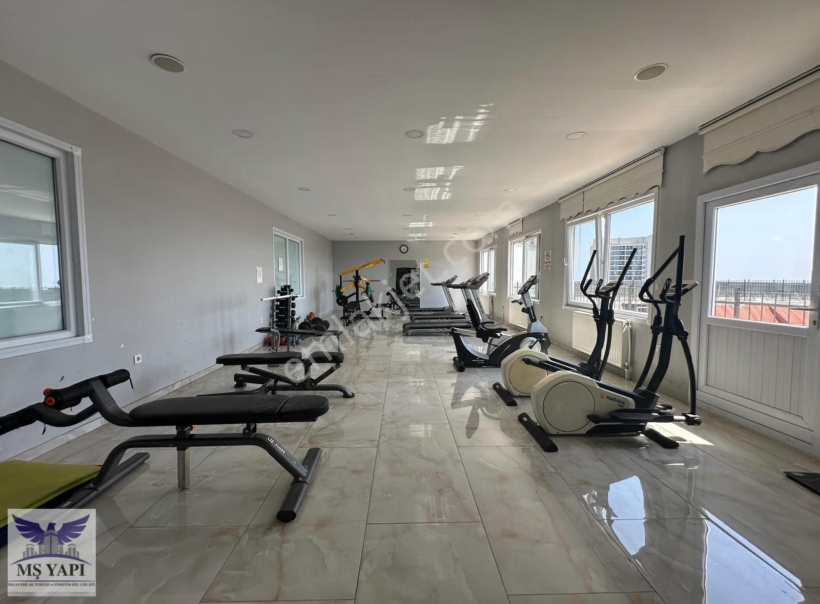 Siteiçi Metrobüsün Dibinde Arakat Kapalı Mutfak 2+1 Satılık - Görsel 29