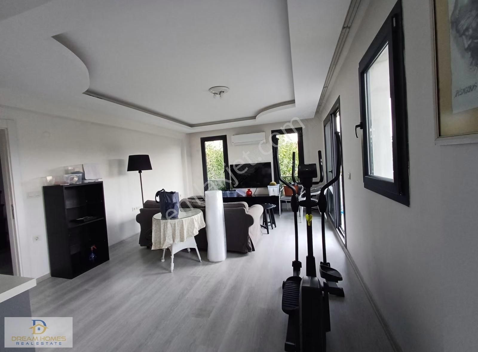 Foça'da Kiralık Geniş 3+1 Dubleks Daire - Görsel 6