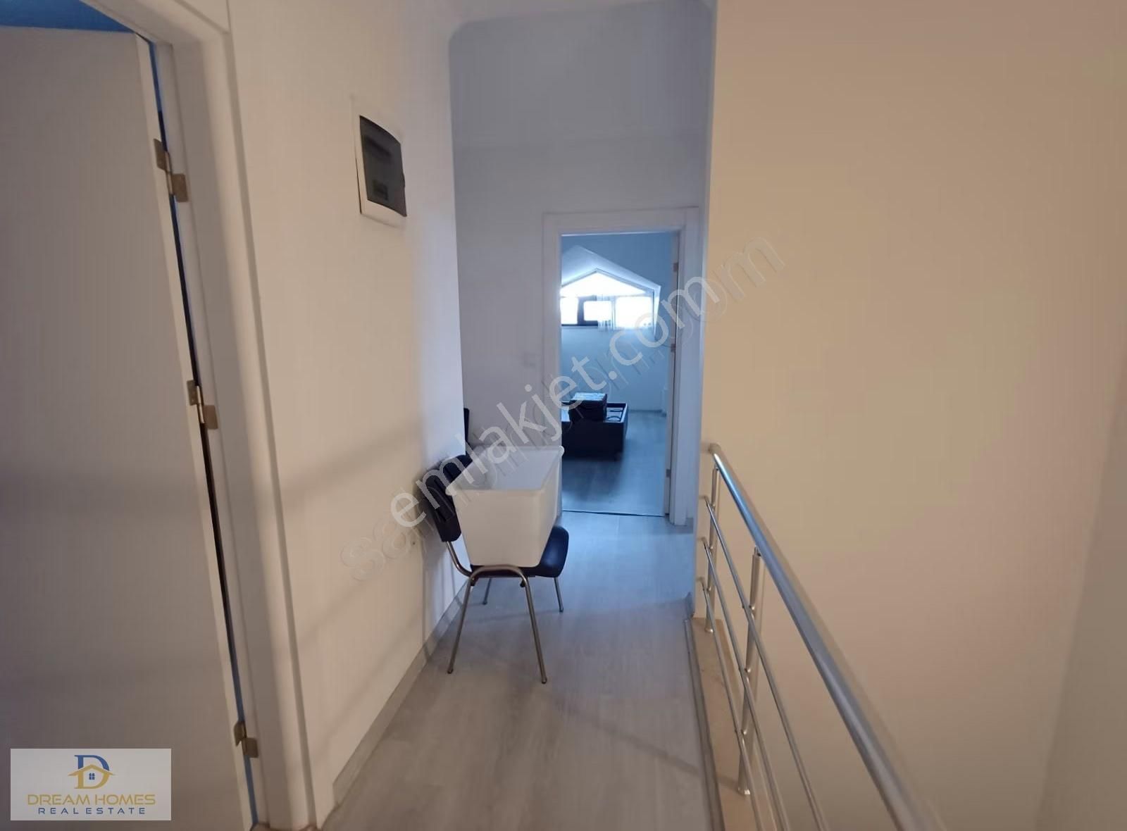 Foça'da Kiralık Geniş 3+1 Dubleks Daire - Görsel 17