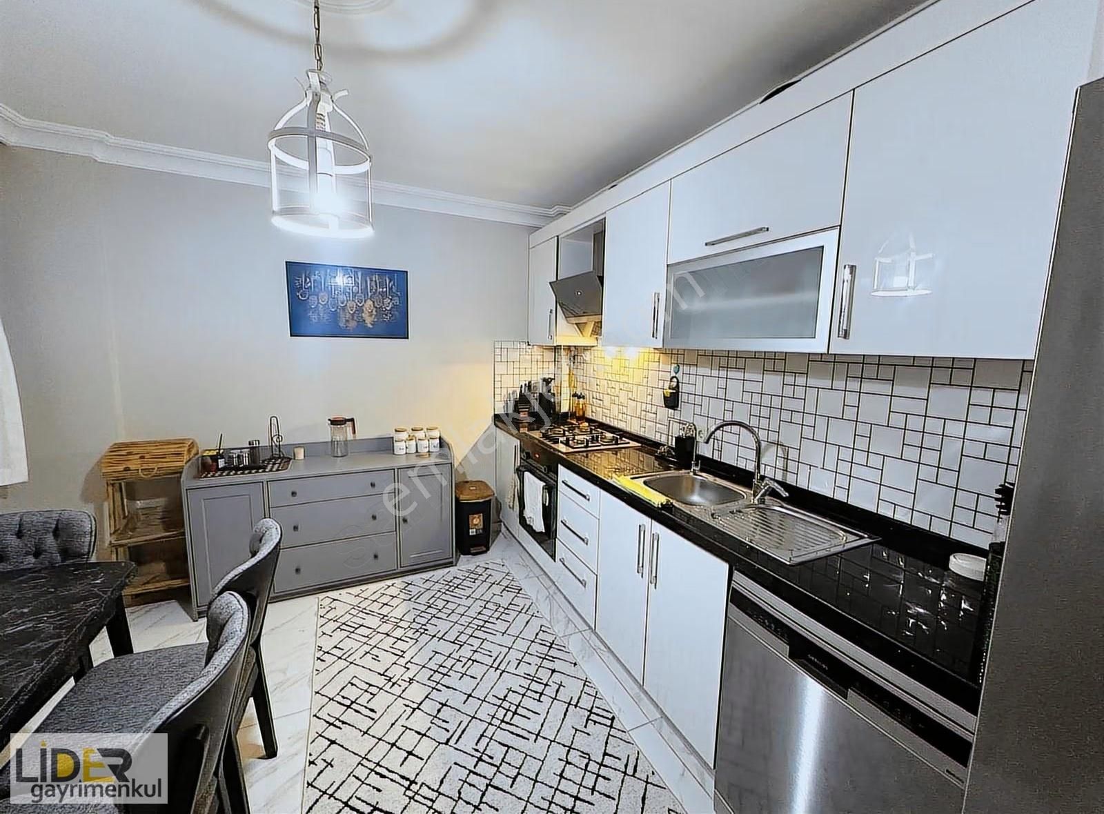 Lider'den Min. Caddesin'de 2.kat Ön Cephe 100m2 Lüks Geniş 2+1 - Görsel 9