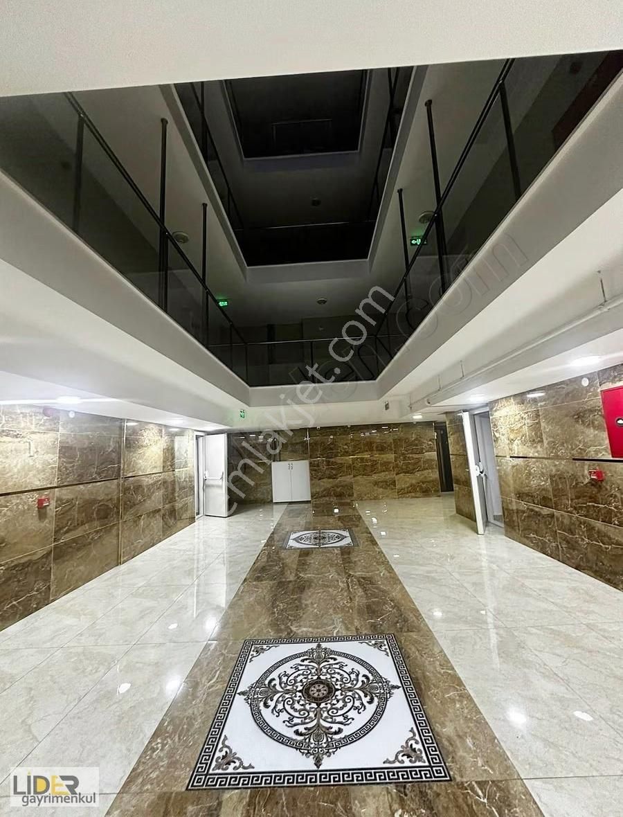 Lider'den Min. Caddesin'de 2.kat Ön Cephe 100m2 Lüks Geniş 2+1 - Görsel 3