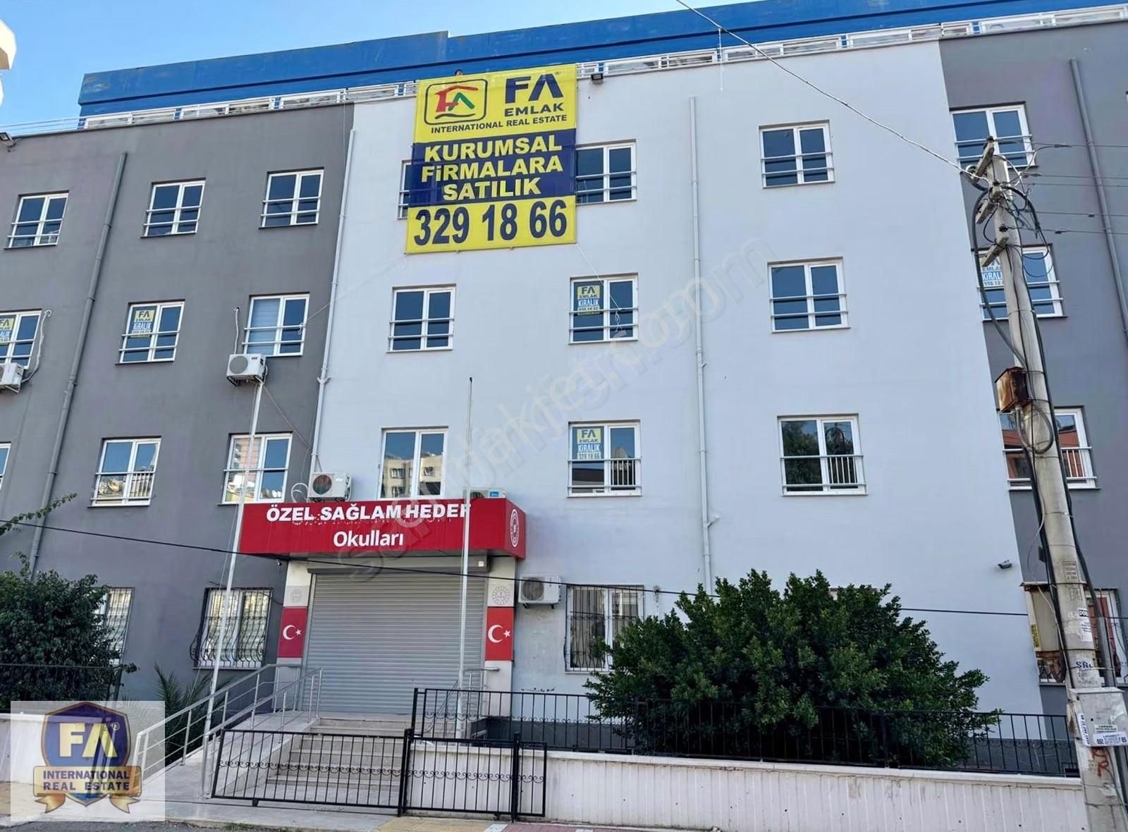 Fa'dan Üniversite Cad.civarı Her İşe Uygun 5 Katlı Ticari Bina