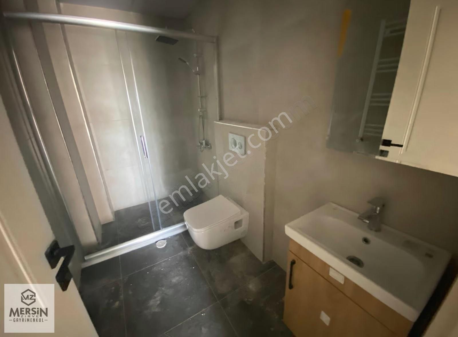 Eski Mezitli Bölgesin'de Satılık Fırsat 2+1 Daire - Görsel 4