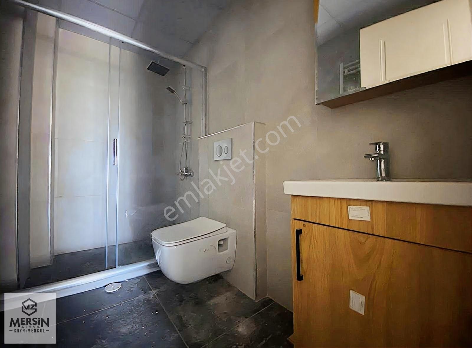 Eski Mezitli Bölgesin'de Satılık Fırsat 2+1 Daire - Görsel 13