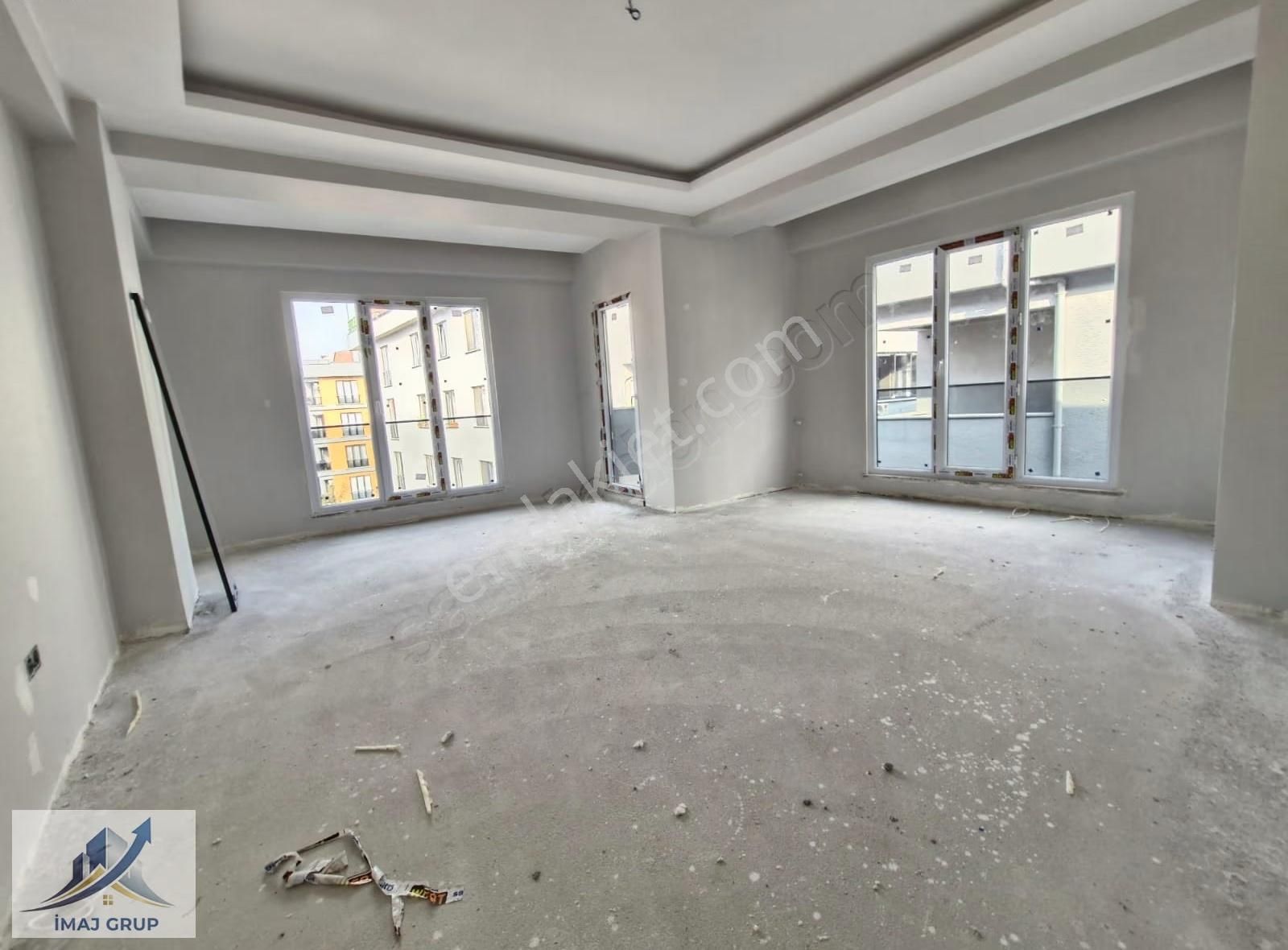 Küçükçekmece Cennet Mah. Satılık Sıfır Otoparklı 4+2 Dubleks...